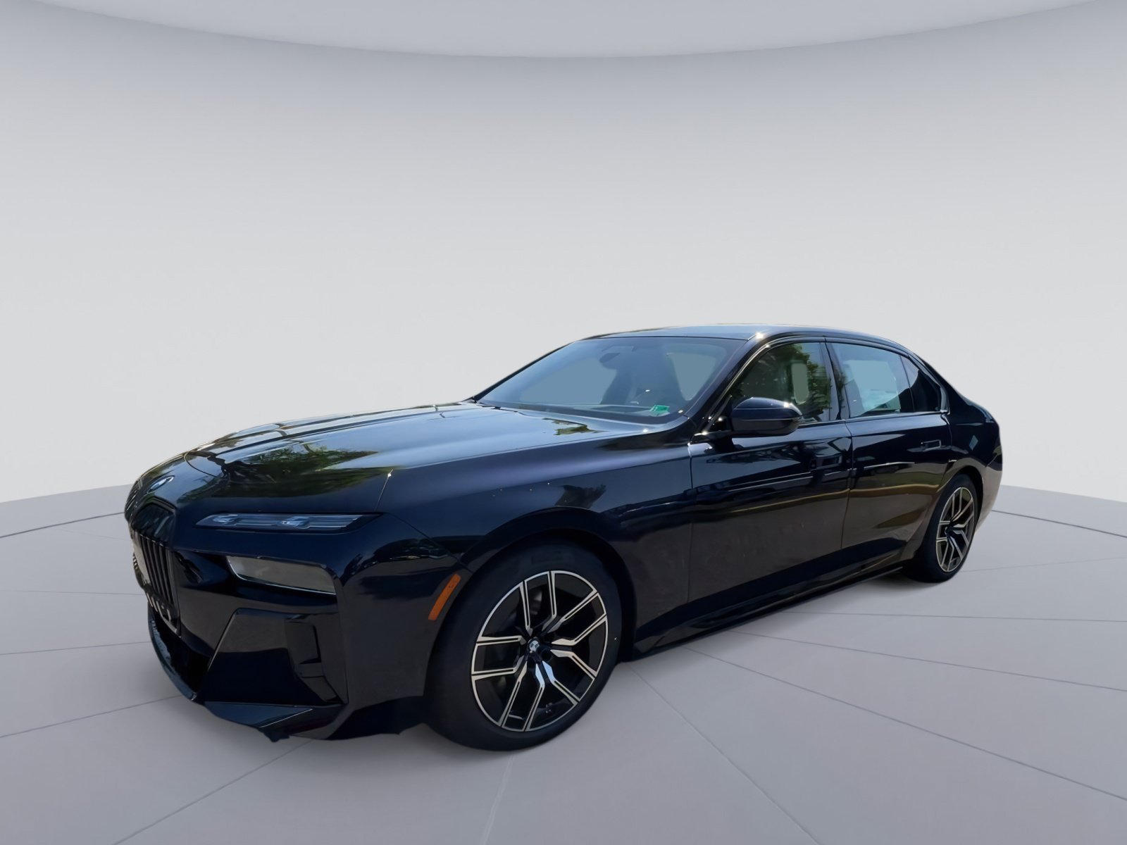 New 2025 BMW i7 eDrive50 w/ Executive Package RWD image 9