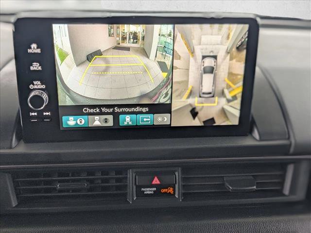 Used 2023 Honda Pilot TrailSport image 14