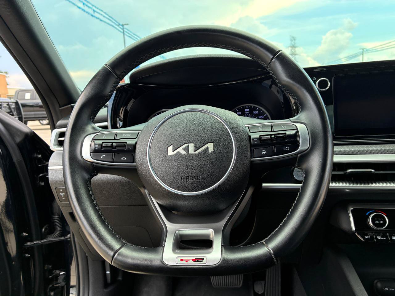 Used 2022 Kia K5 GT-Line FWD image 15