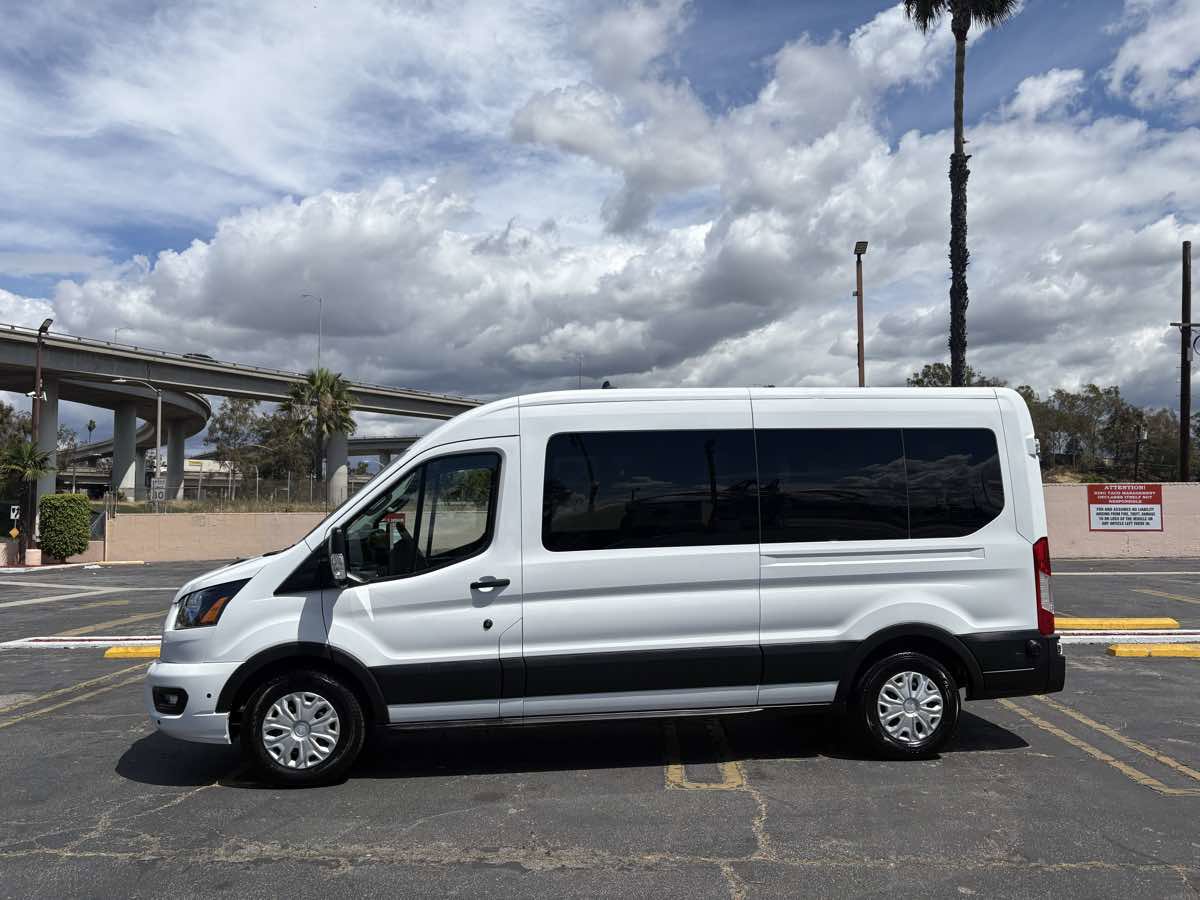 Used 2024 Ford Transit 350 XLT RWD image 8