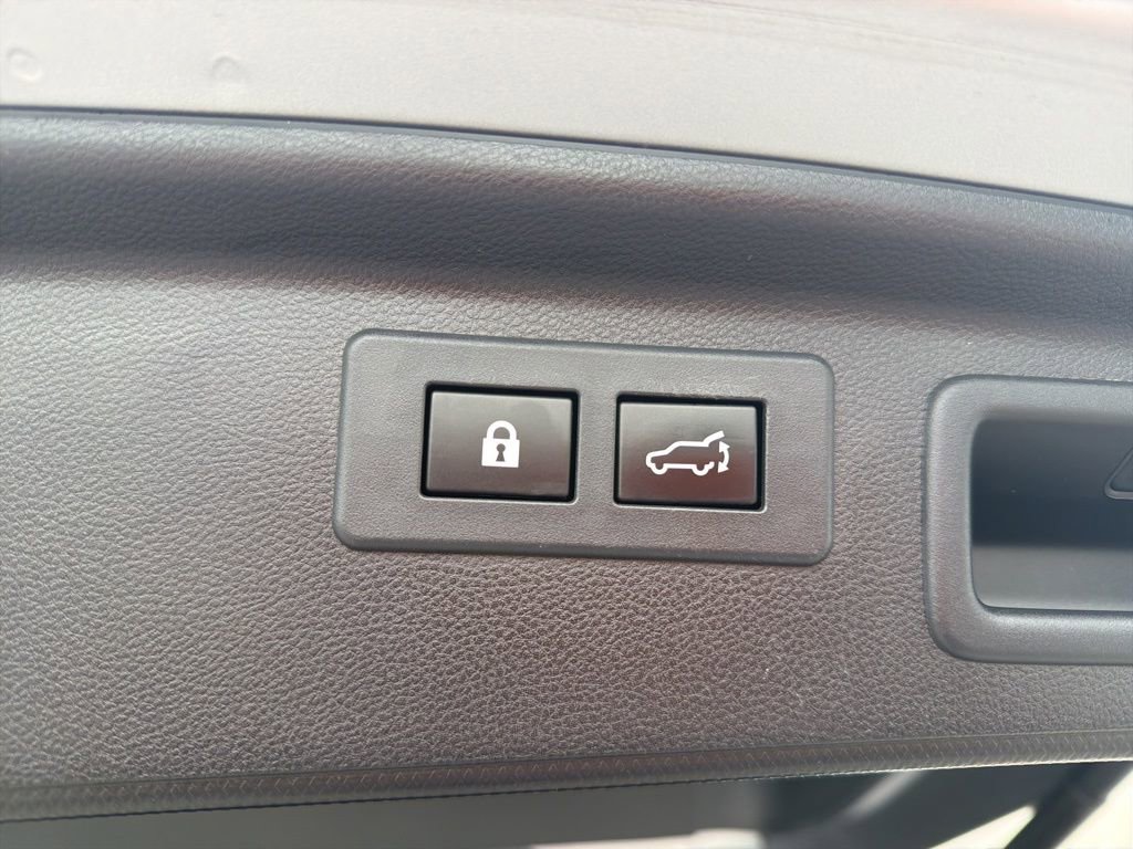 Used 2020 Subaru Forester Touring image 6