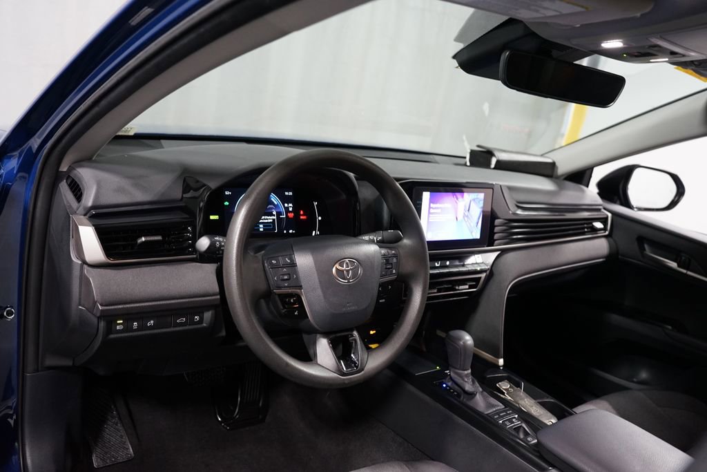 Certified 2025 Toyota Camry LE w/ Convenience Package image 11