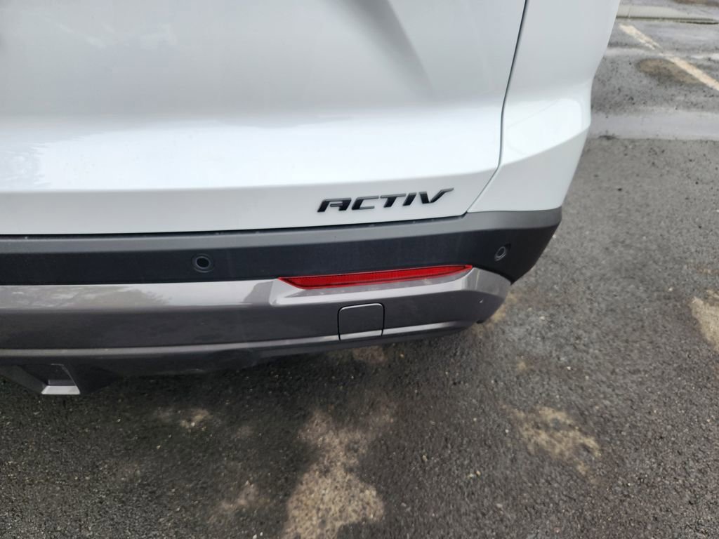 New 2026 Chevrolet Equinox ACTIV image 4