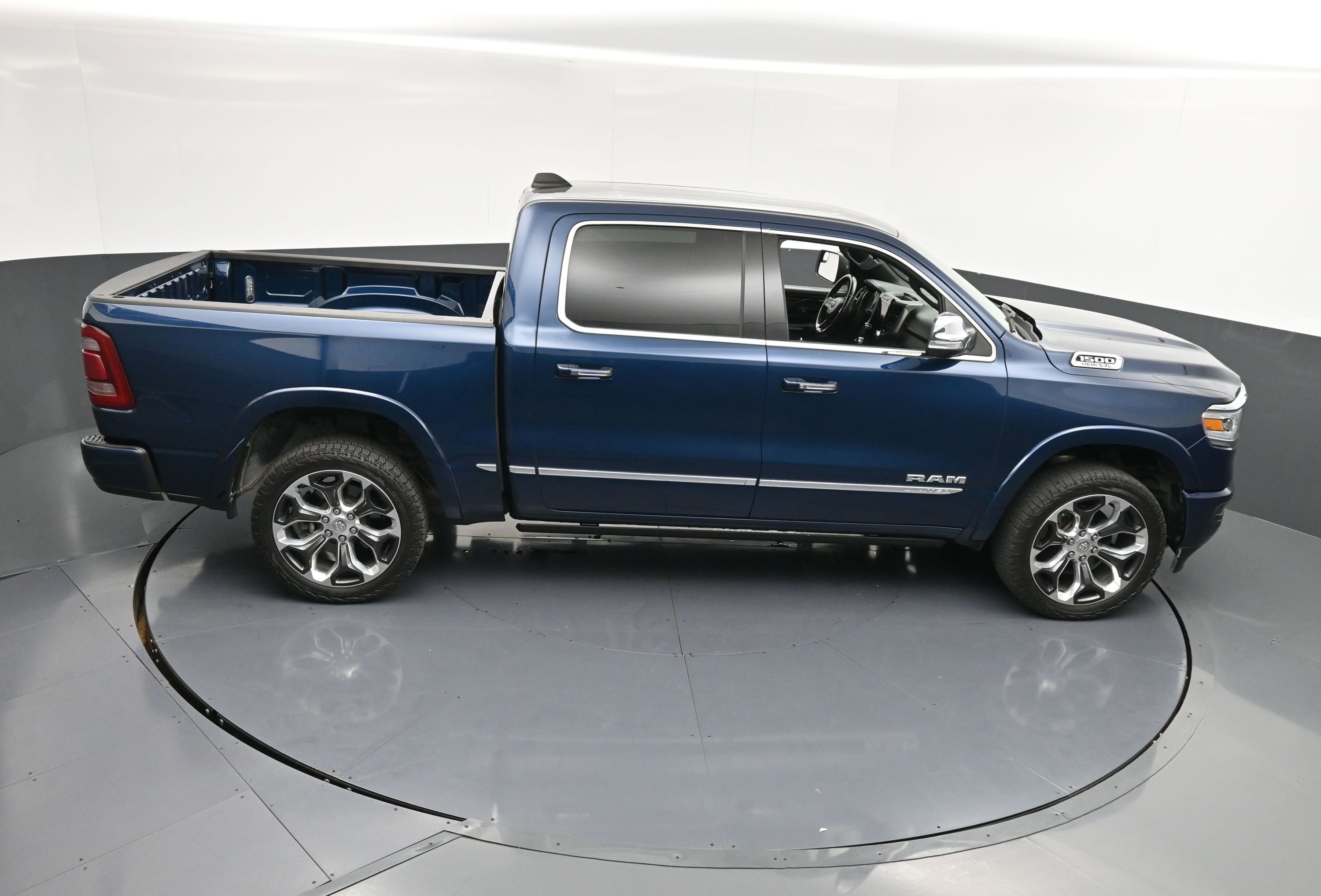 Used 2022 RAM 1500 Limited w/ Body Color Bumper Group image 38