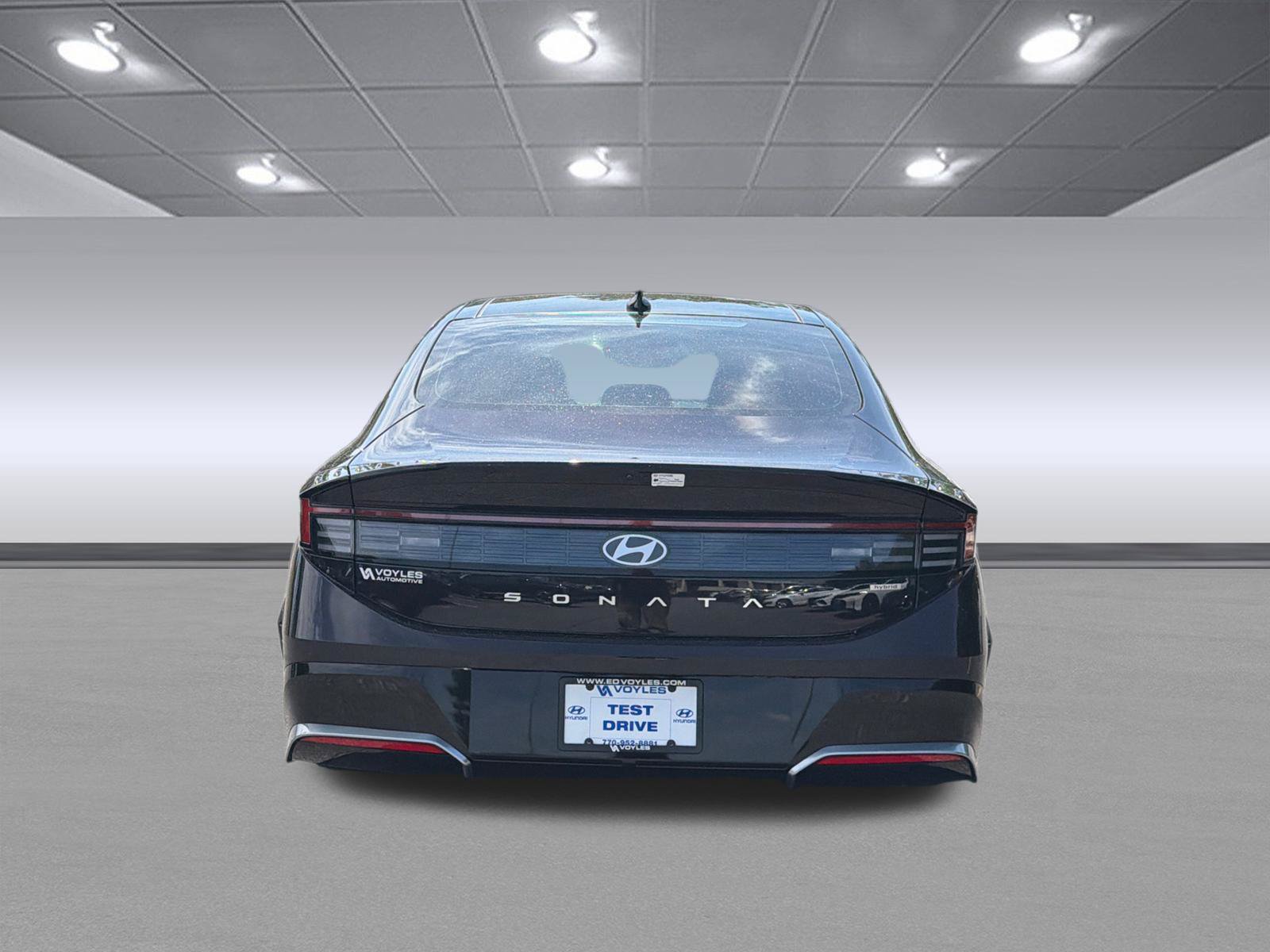 Certified 2025 Hyundai Sonata Limited FWD image 8