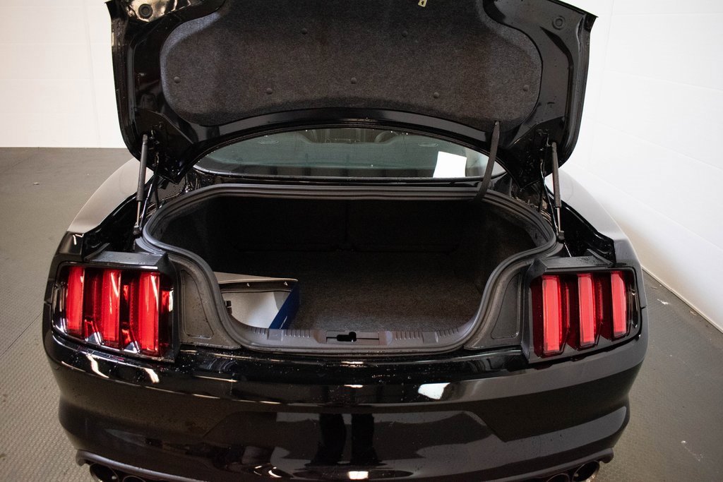 Used 2016 Ford Mustang Shelby GT350 w/ Technology Package image 27