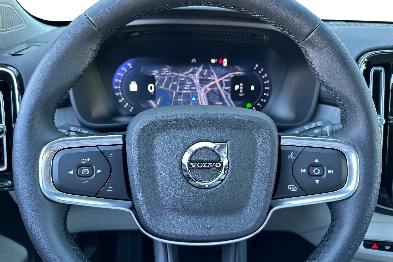 New 2026 Volvo XC40 B5 Ultra w/ Climate Package image 25