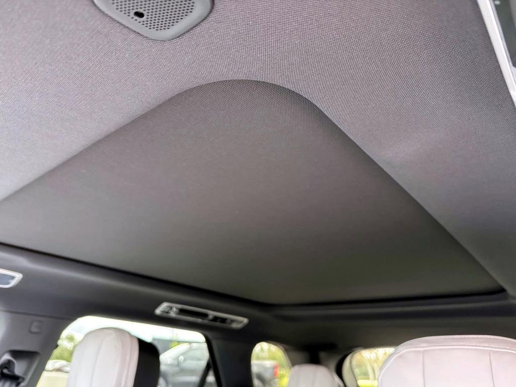 New 2026 Land Rover Range Rover Sport Dynamic SE AWD/4WD image 19