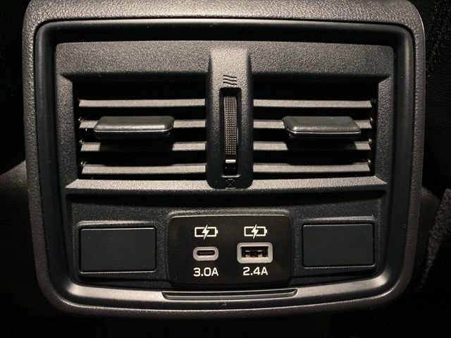 Used 2025 Subaru Forester Premium image 13