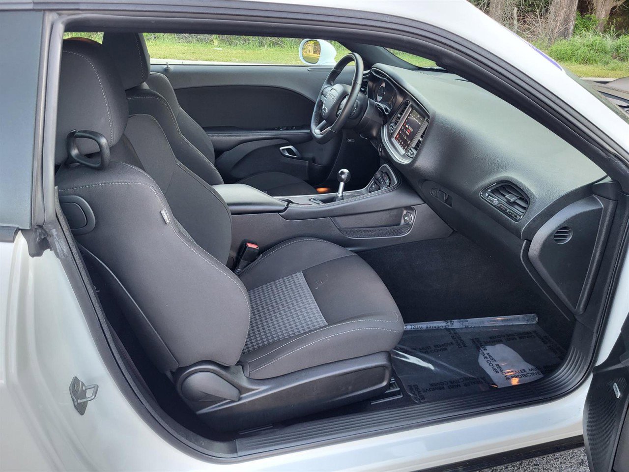 Used 2022 Dodge Challenger R/T Scat Pack w/ Shaker Package image 15