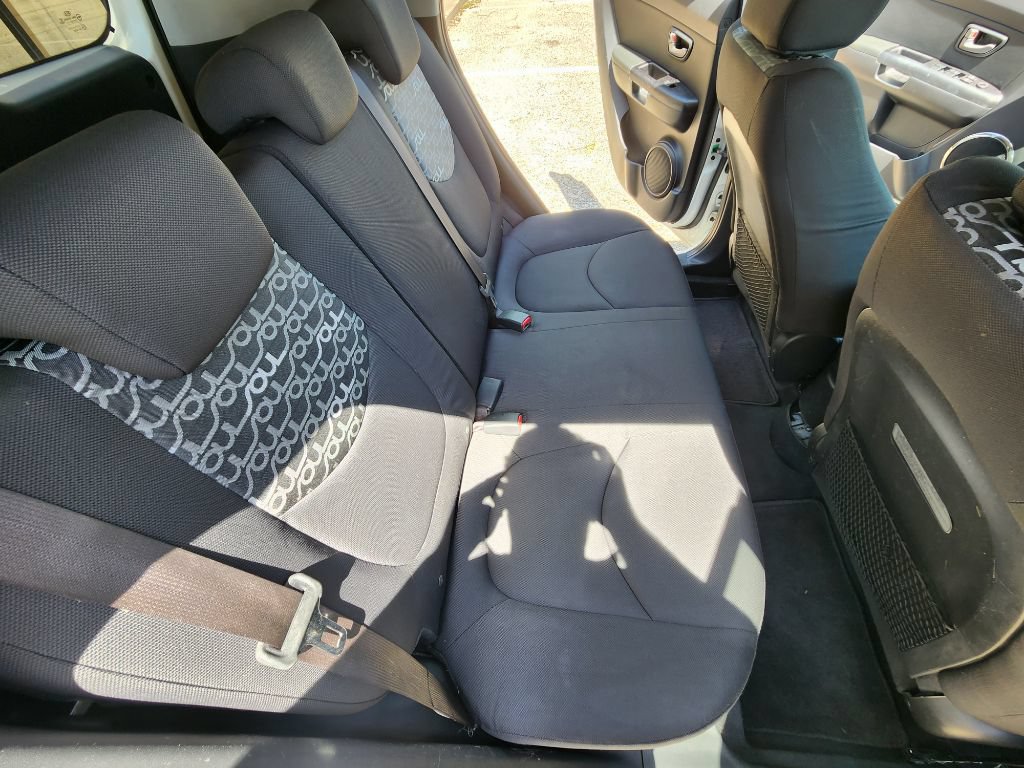Used 2010 Kia Soul + w/ Audio Pkg FWD image 10