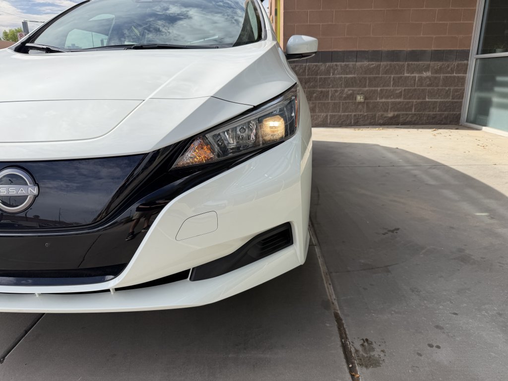 Used 2025 Nissan Leaf S FWD image 11