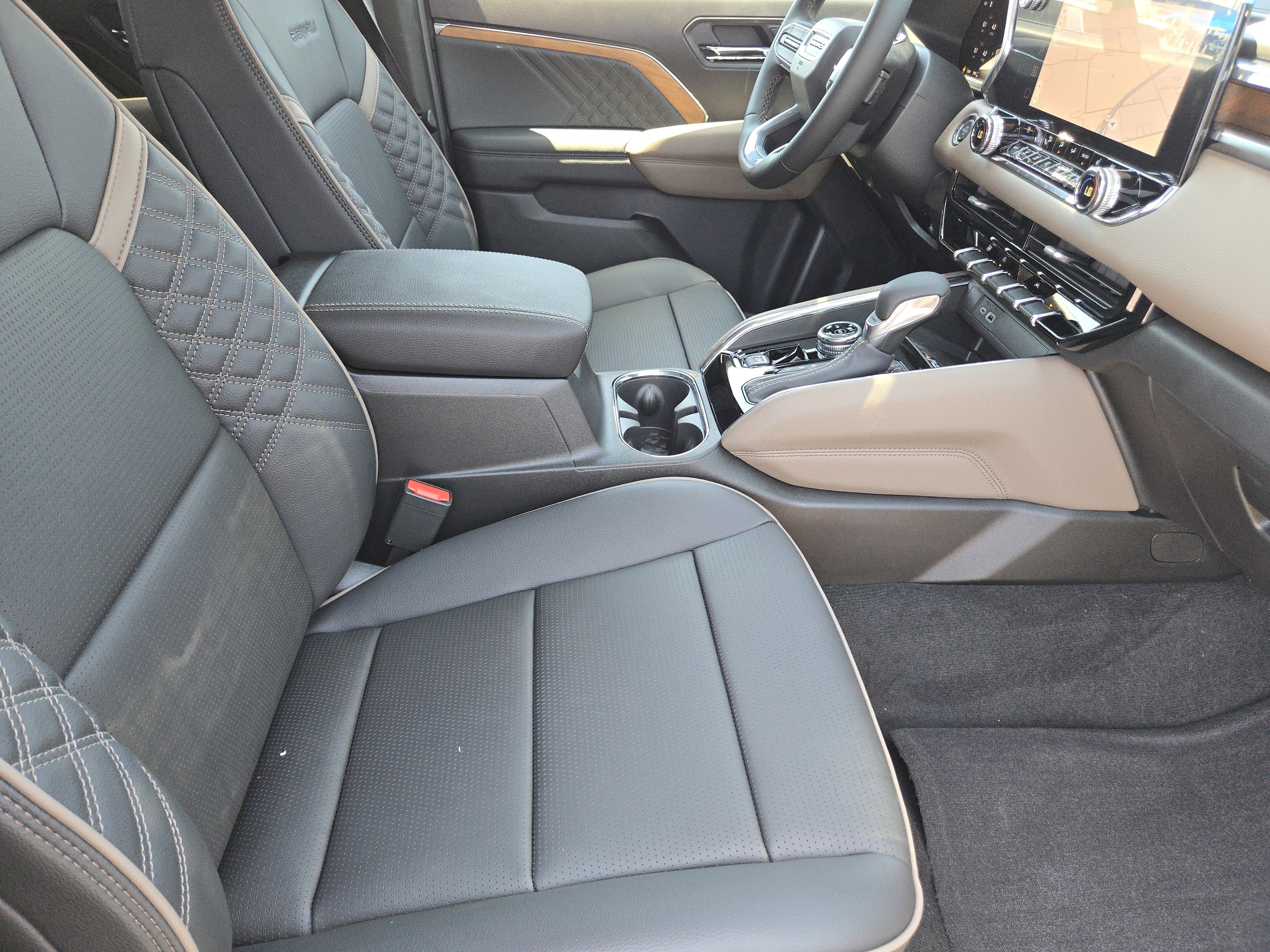 New 2026 GMC Canyon Denali image 11