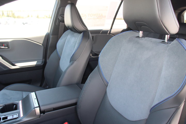New 2026 Toyota RAV4 XSE w/ Panoramic Sun Roof Package AWD/4WD image 12