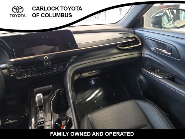 Used 2026 Toyota Crown XLE image 18