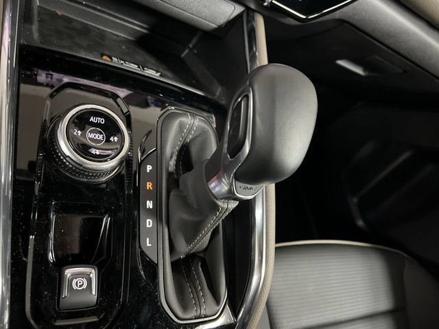 Certified 2025 GMC Canyon Denali AWD/4WD image 16