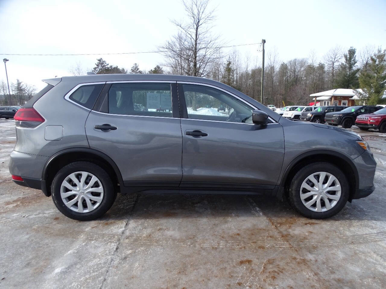 Used 2018 Nissan Rogue S image 36