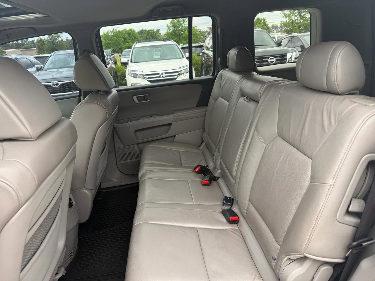 Used 2010 Honda Pilot EX-L image 13