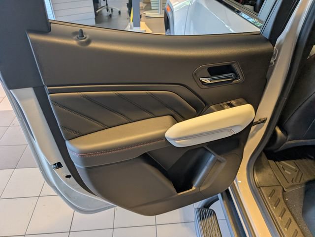 New 2026 GMC Canyon AT4X w/ LPO, Black Badging Package AWD/4WD image 11