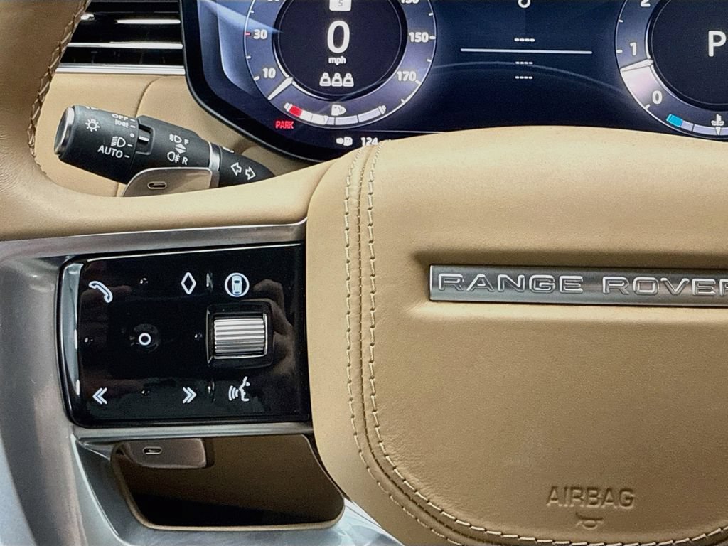 Certified 2026 Land Rover Range Rover SE AWD/4WD image 11