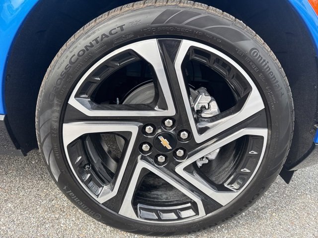 New 2025 Chevrolet Equinox EV LT w/ Convenience Package II image 9