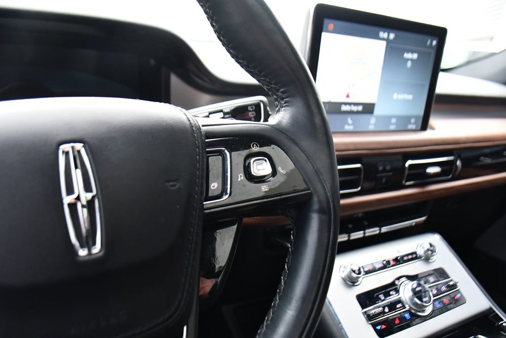 Used 2023 Lincoln Aviator Reserve w/ Equipment Group 201A AWD/4WD image 36