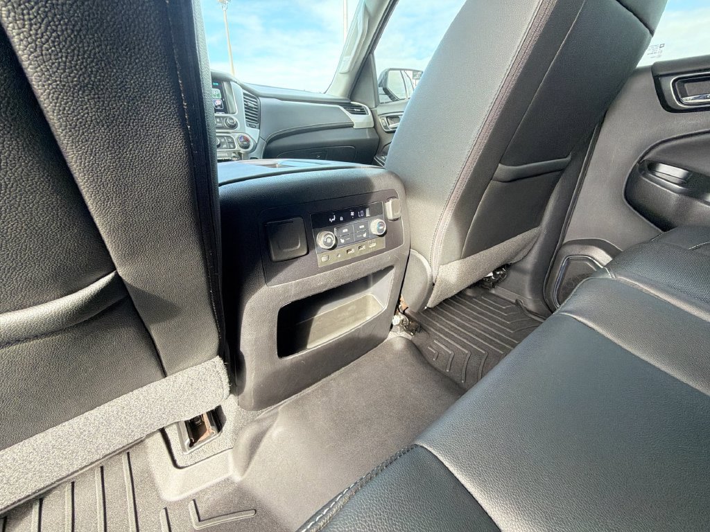 Used 2020 GMC Yukon SLT w/ Premium Edition RWD image 27