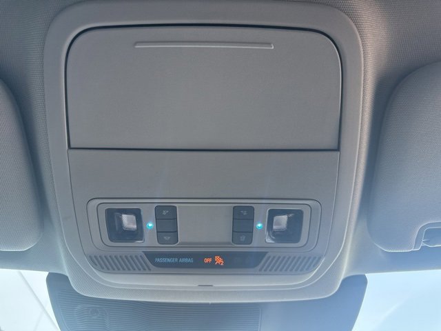 Used 2022 Ford Explorer XLT w/ Equipment Group 202A image 18