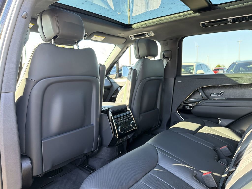 New 2026 Land Rover Range Rover Sport Dynamic SE image 11