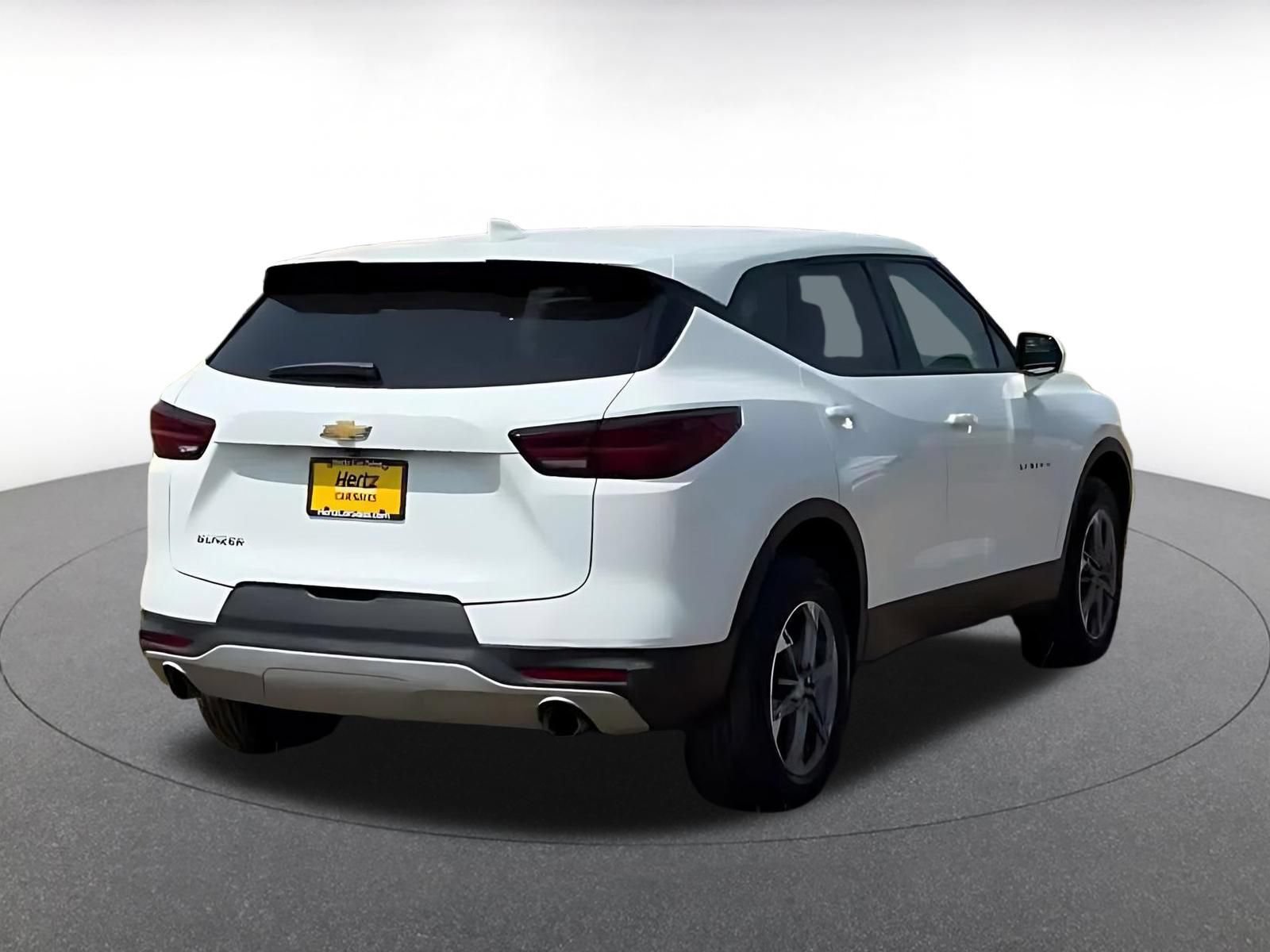 Used 2025 Chevrolet Blazer LT FWD image 12