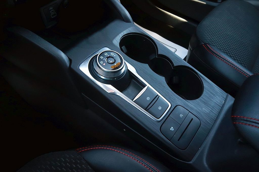 Used 2025 Ford Escape ST-Line AWD/4WD image 21