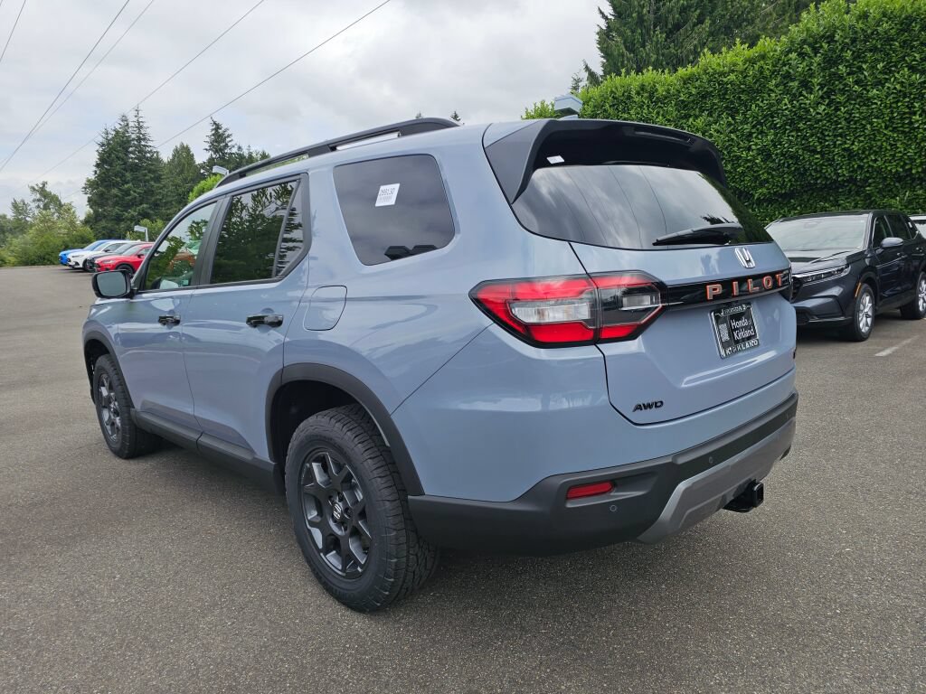 New 2026 Honda Pilot TrailSport image 5