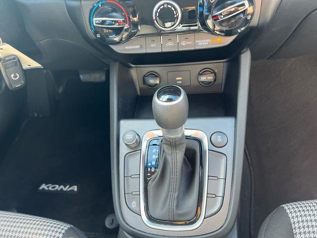 Used 2022 Hyundai Kona SE AWD/4WD image 15