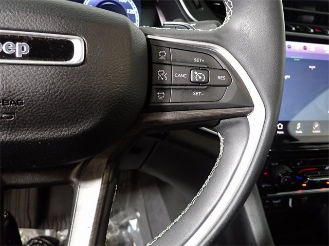 Used 2023 Jeep Grand Cherokee L Limited image 29