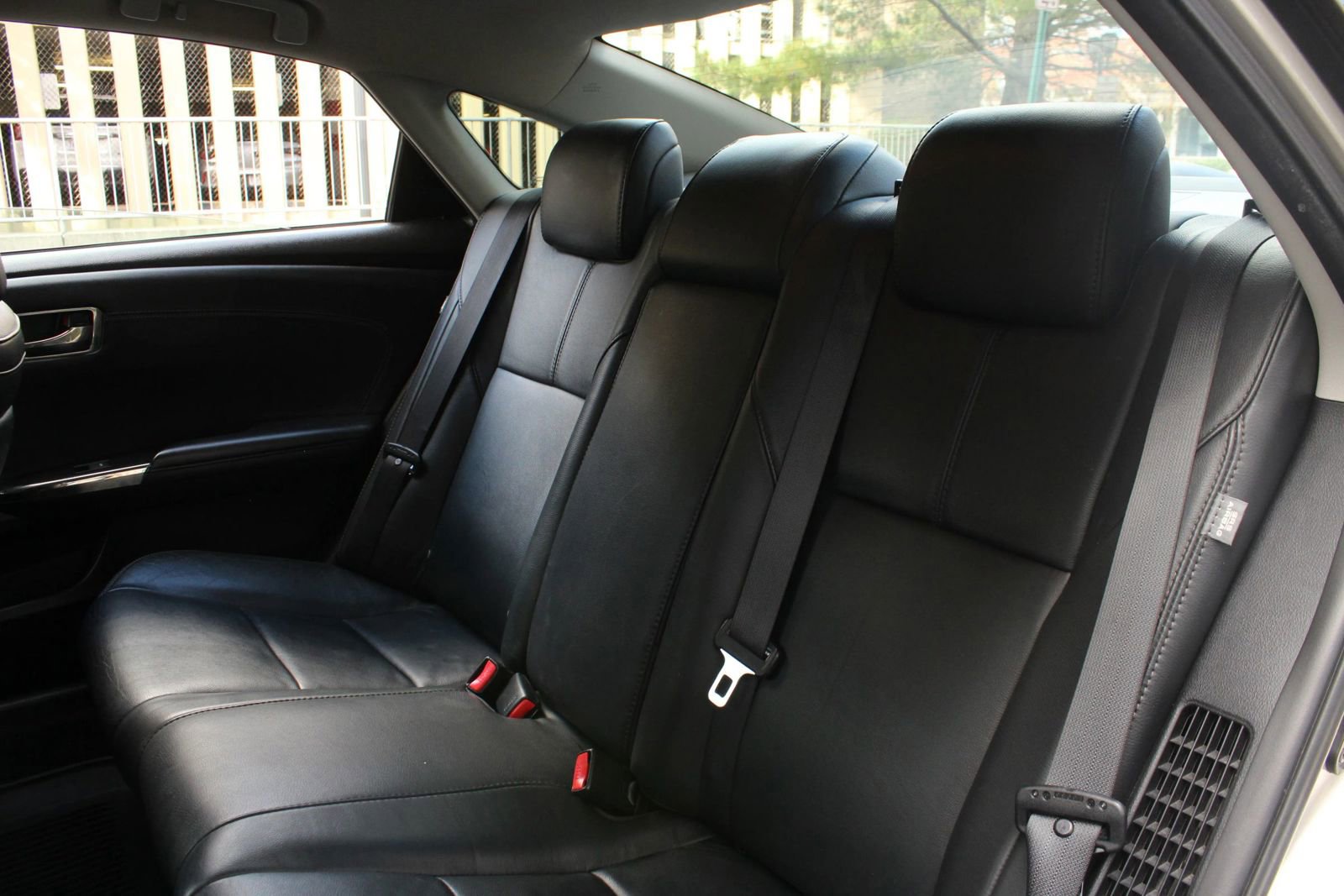 Used 2013 Toyota Avalon XLE Touring FWD image 22