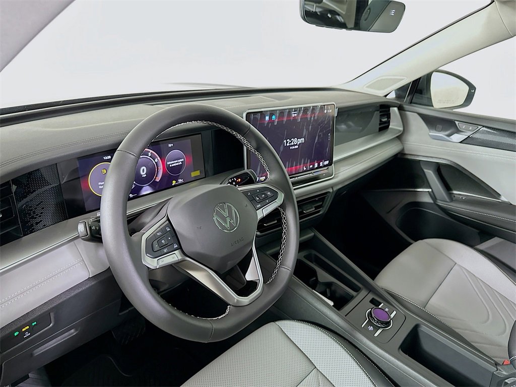 New 2026 Volkswagen Tiguan SE image 10