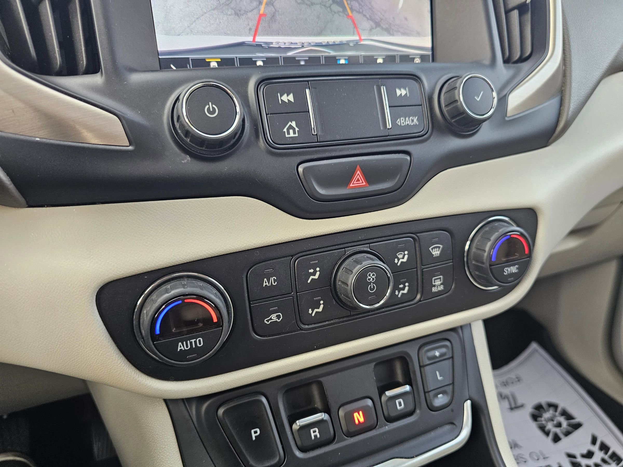 Used 2020 GMC Terrain Denali w/ Denali Premium Package AWD/4WD image 26