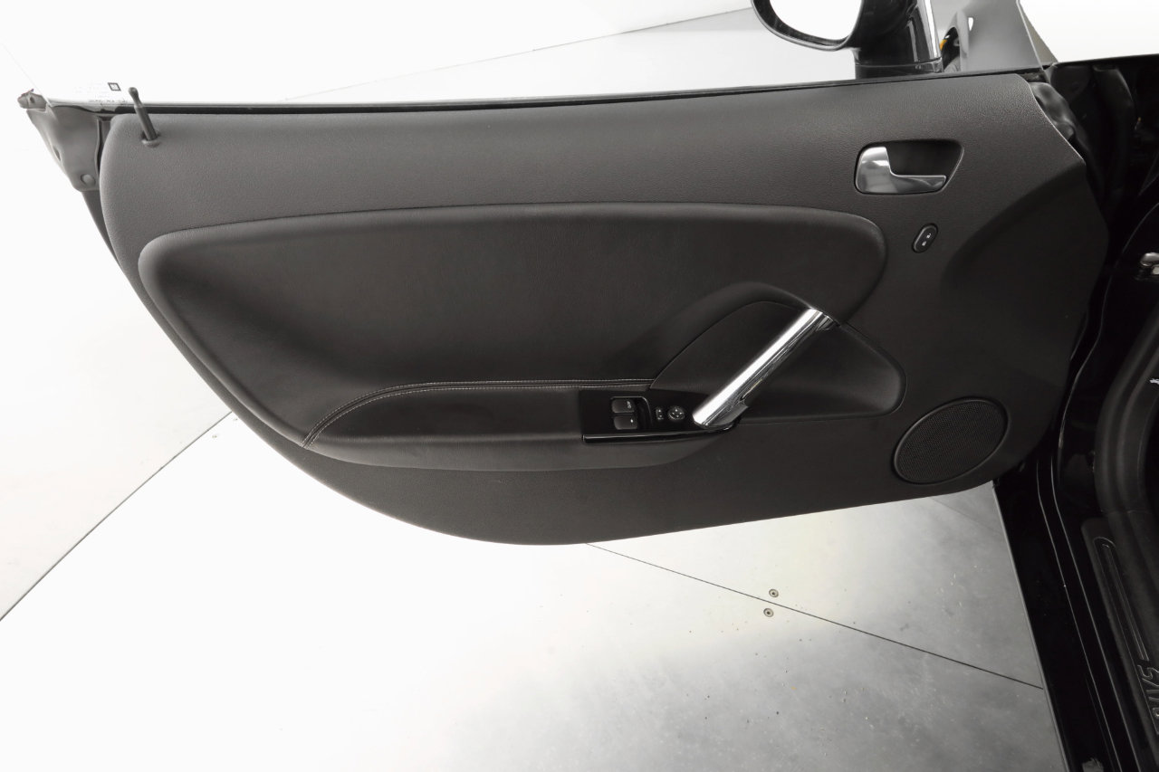 Used 2008 Saturn Sky Red Line Carbon Flash image 17