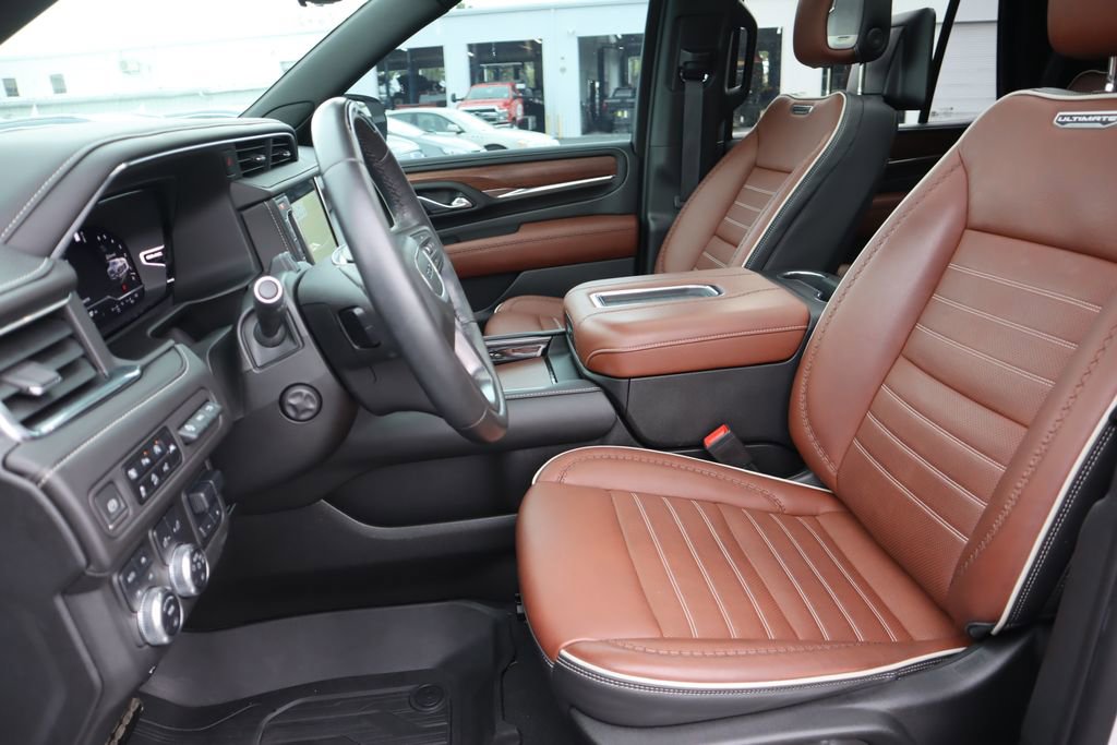 Certified 2023 GMC Yukon Denali Ultimate w/ LPO, Floor Liner Package image 23