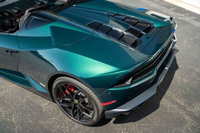 Used 2016 Lamborghini Huracan LP 610-4 AWD/4WD image 33