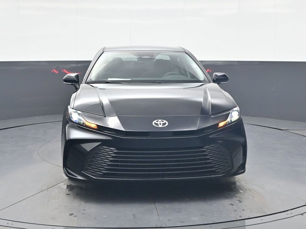 Used 2025 Toyota Camry LE w/ Convenience Package image 2