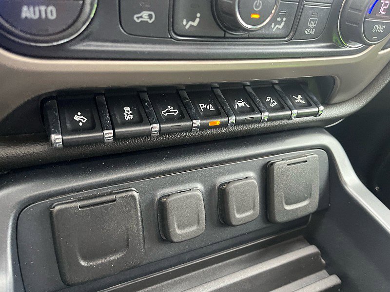 Used 2018 GMC Sierra 1500 Denali w/ Denali Ultimate Package AWD/4WD image 38