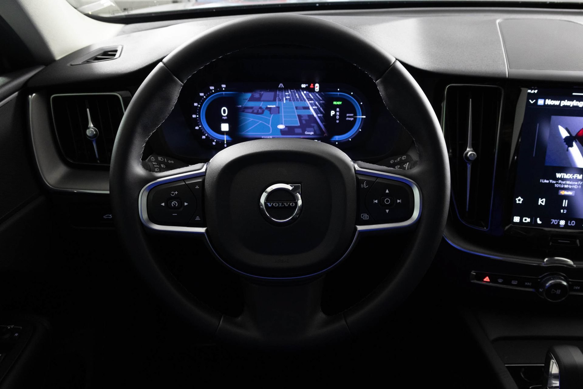 Used 2024 Volvo XC60 T8 Core AWD/4WD image 28