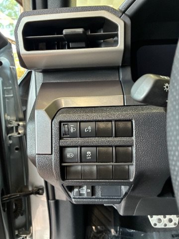 Used 2024 Toyota Tacoma TRD Sport AWD/4WD image 23