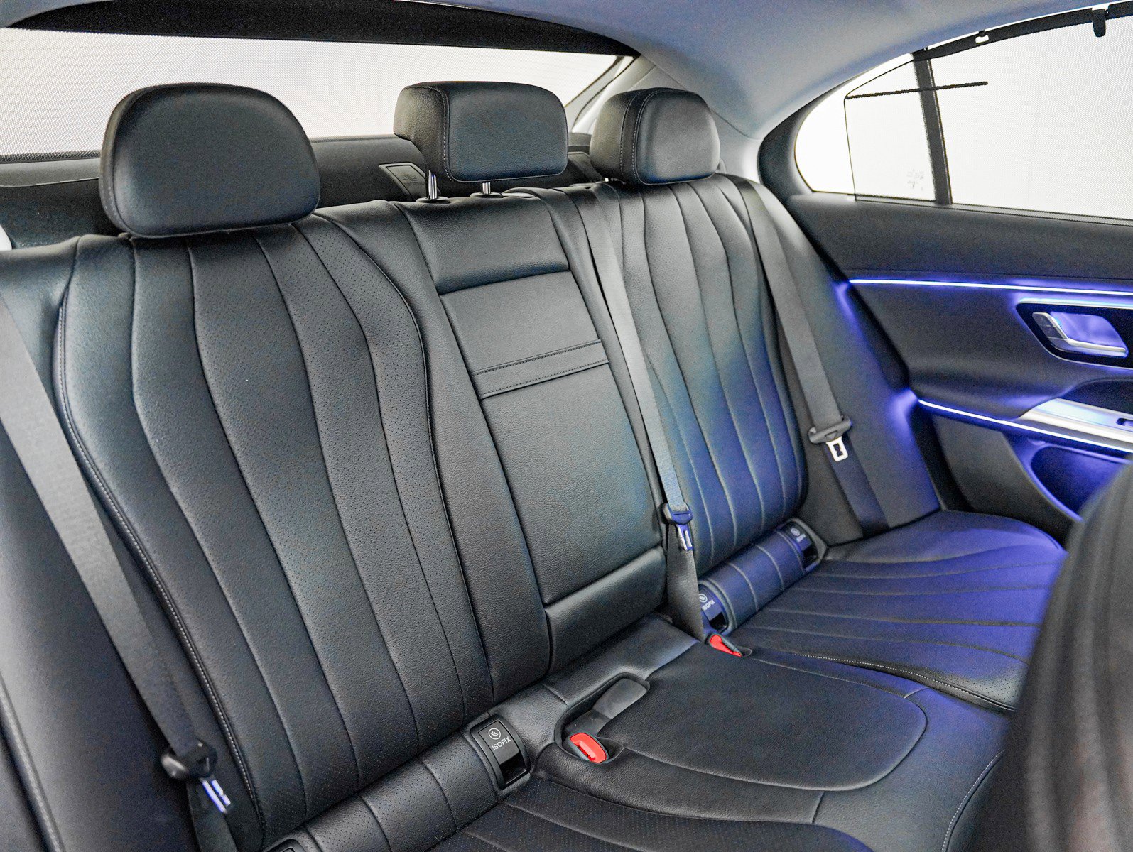 New 2026 Mercedes-Benz E 450 4MATIC Sedan image 13