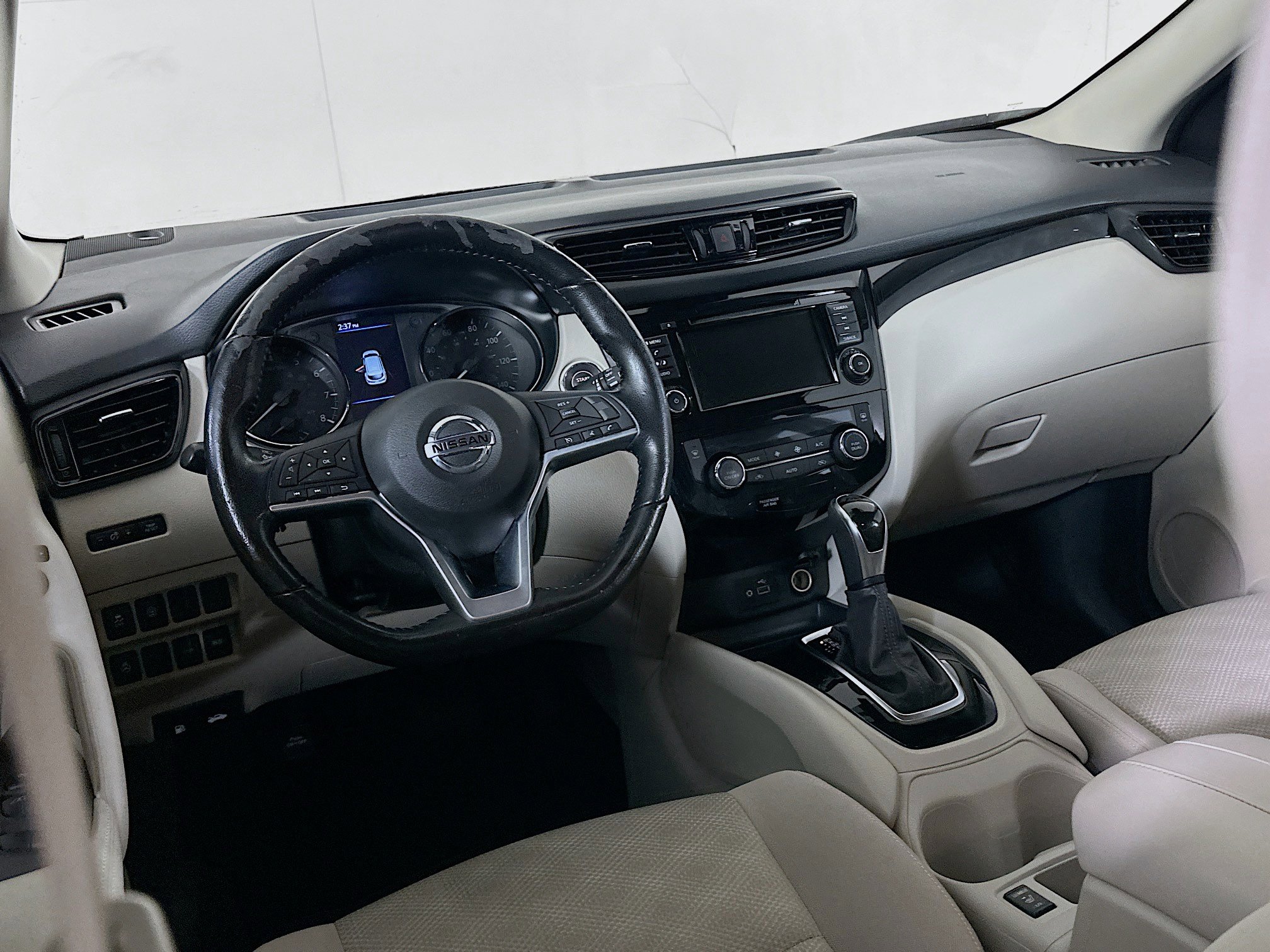 Used 2022 Nissan Rogue Sport SV image 17