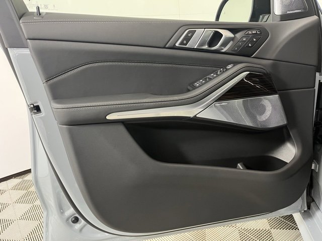 New 2026 BMW X7 xDrive40i w/ Executive Package image 10