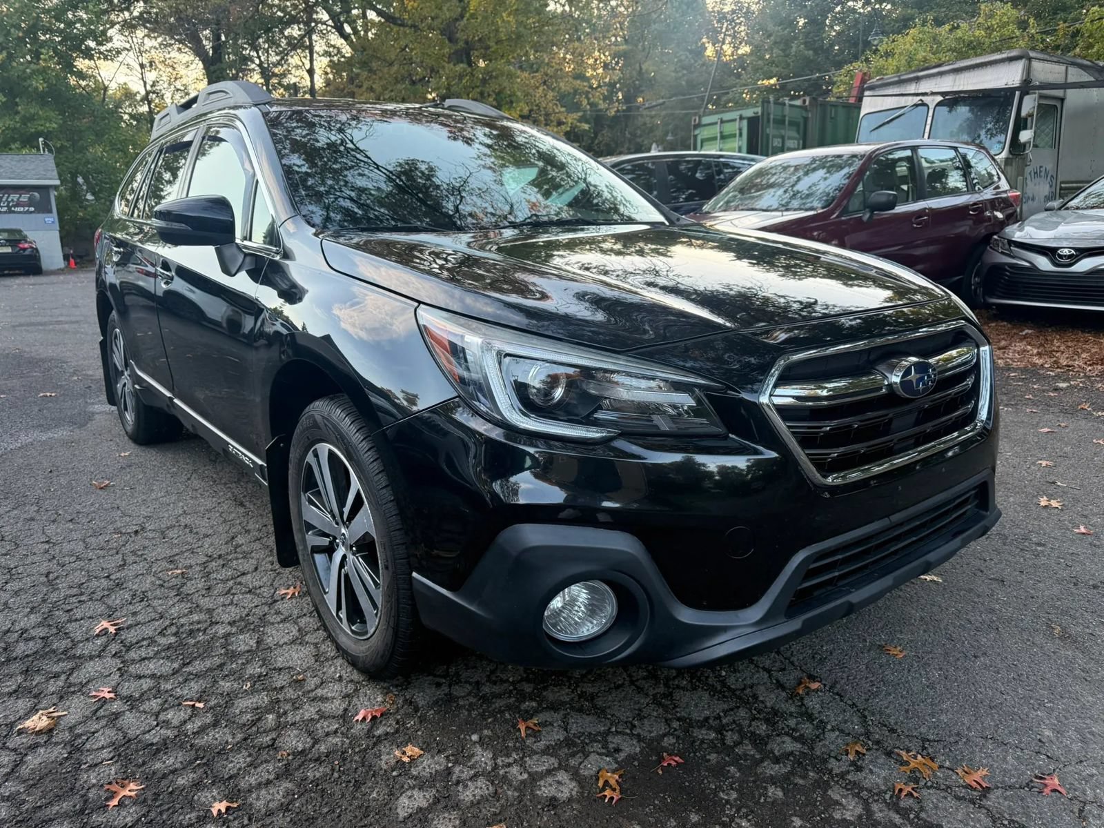 Used 2018 Subaru Outback 2.5i Limited AWD/4WD image 3