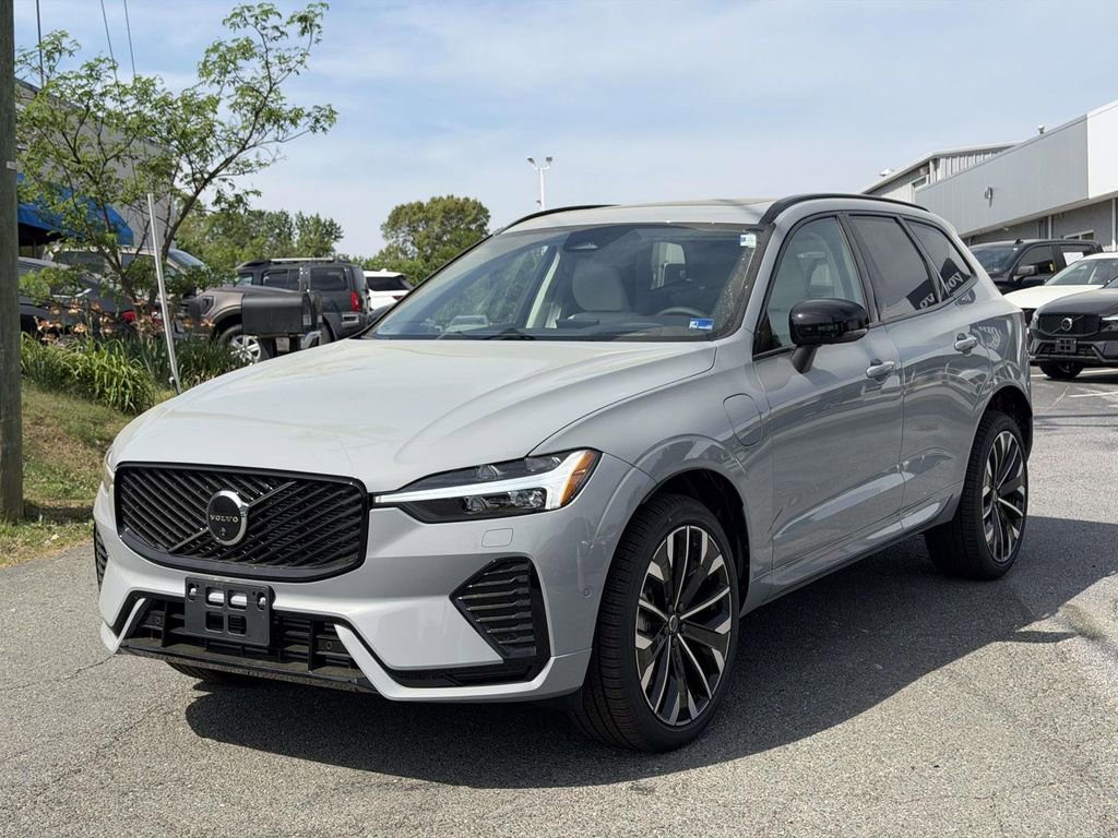New 2026 Volvo XC60 T8 Ultra w/ Protection Package Premier AWD/4WD image 22