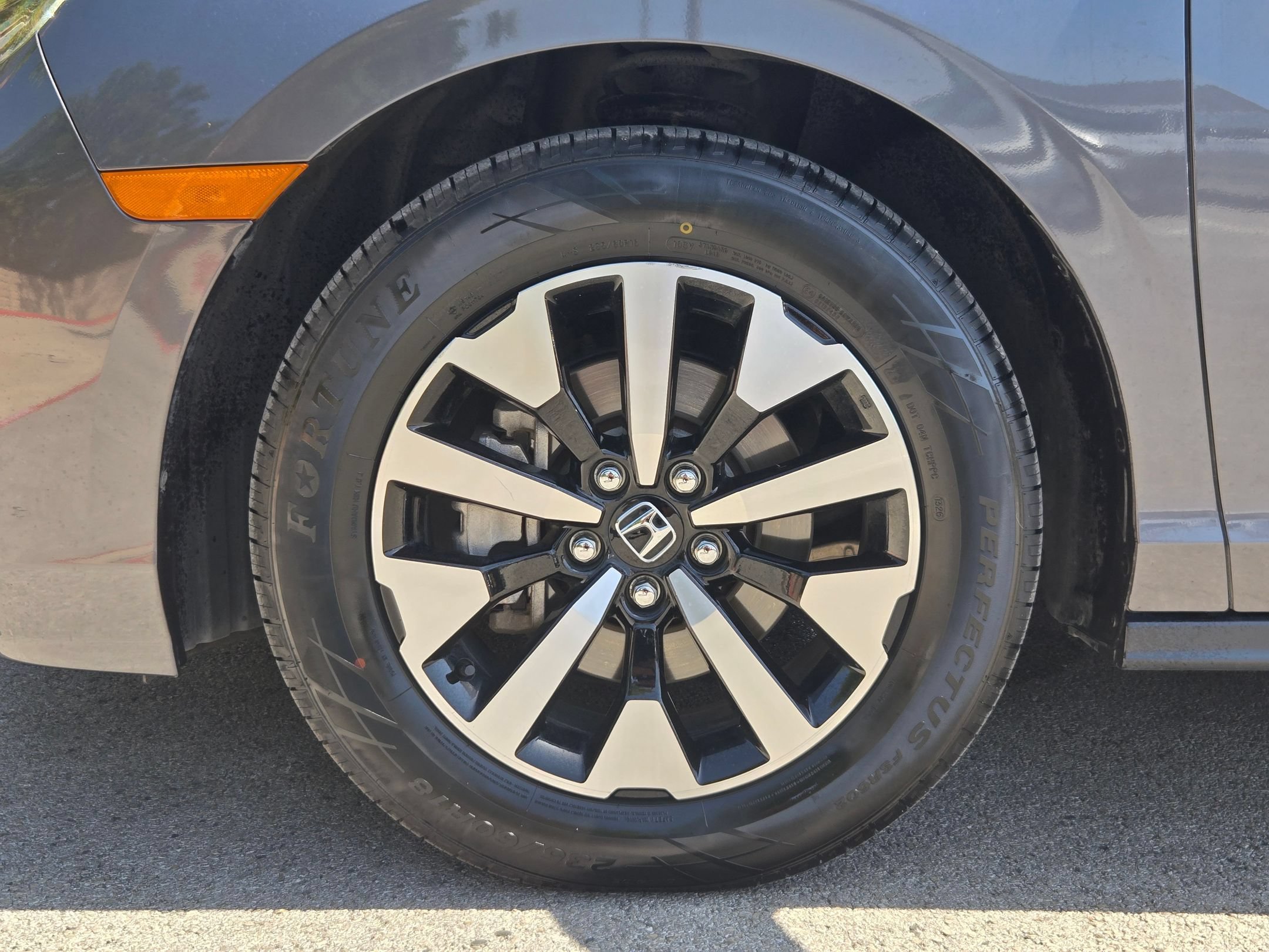 Certified 2025 Honda Odyssey EX-L image 27